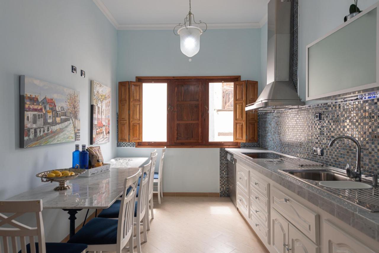 Homeforguest New Duplex With Rooftop Next To Arucas Cathedral Екстер'єр фото