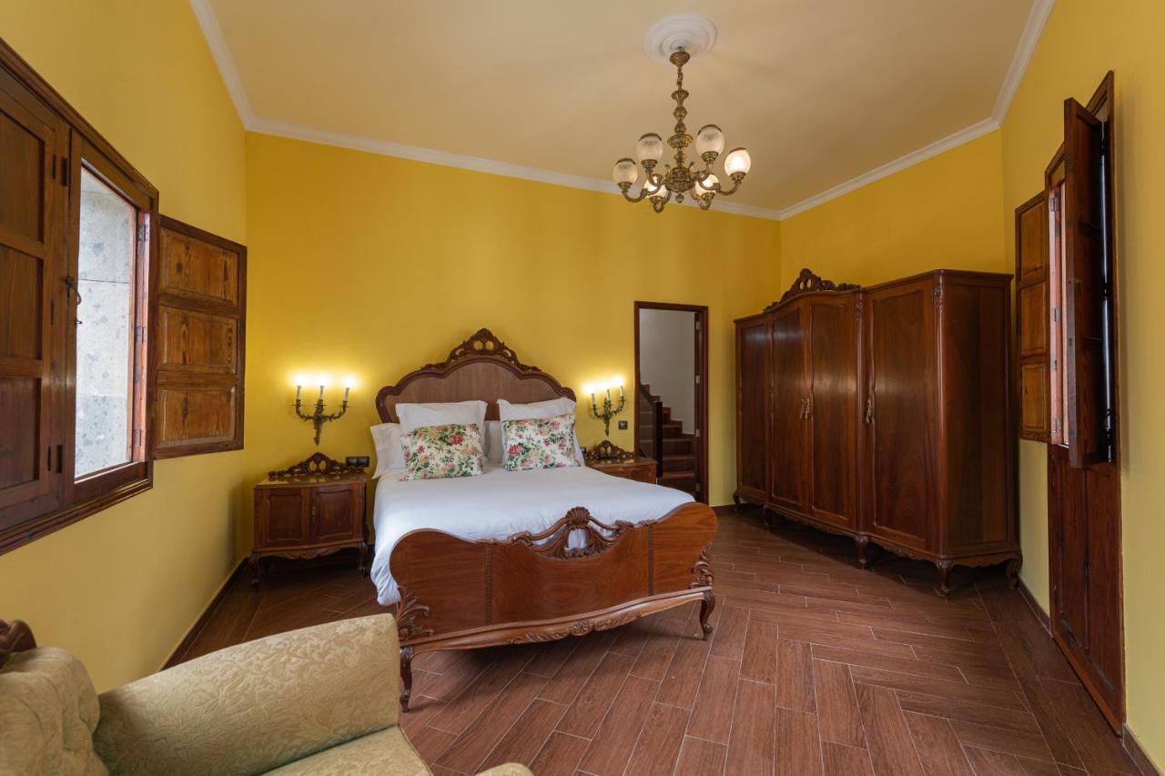 Homeforguest New Duplex With Rooftop Next To Arucas Cathedral Екстер'єр фото