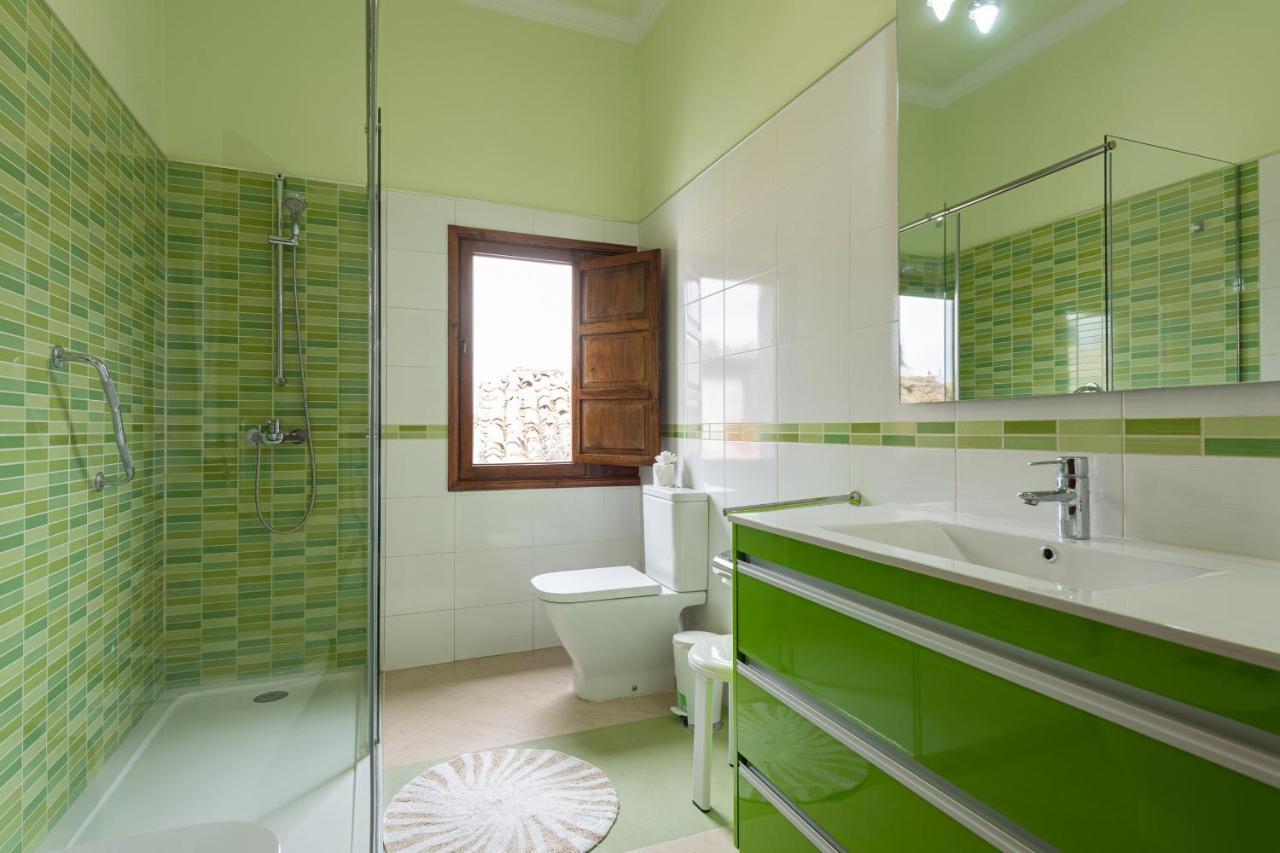 Homeforguest New Duplex With Rooftop Next To Arucas Cathedral Екстер'єр фото